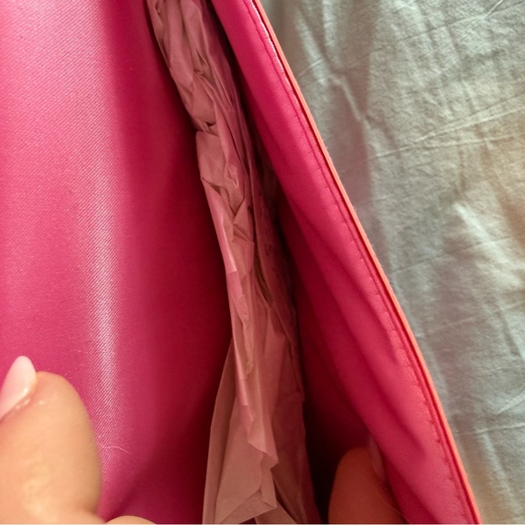 Ted Baker Glossy Pink Bow Clutch - Picture 4 of 5